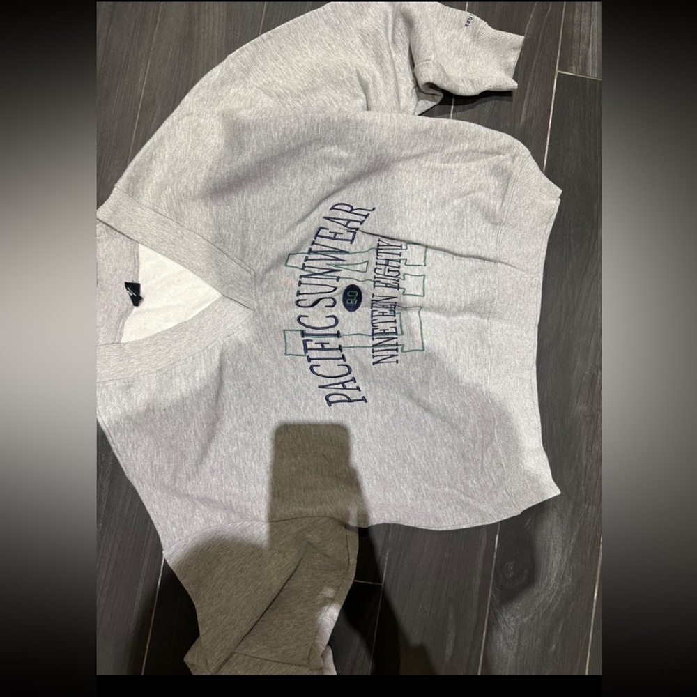 PacSun Light Gray Graphic Sweatshirt with Navy & Teal Logo
